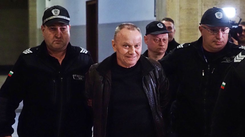 Съдът наложи най-тежката мярка на Марин Димитров - "задържане под стража"
