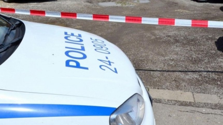 Охранителят, намушкал младеж в столичен мол - на свобода