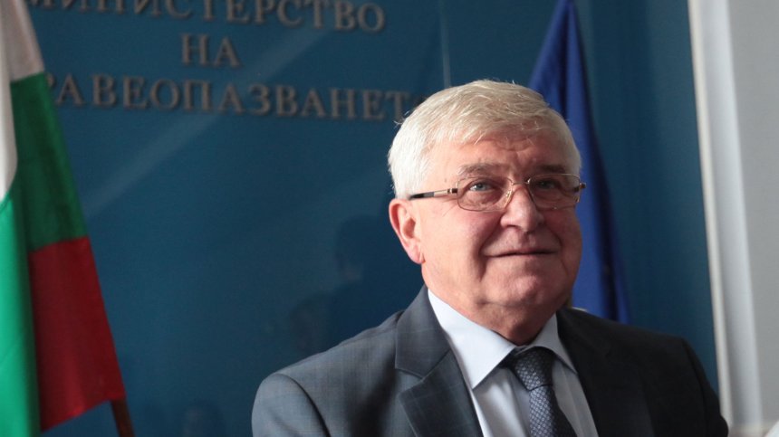 Ананиев: До 20 януари интензивното на педиатрията ще заработи