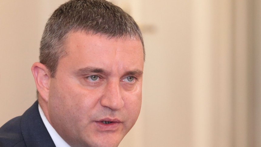 Брифинг на Горанов и Караниколов след извънредното заседание на МС (НА ЖИВО)