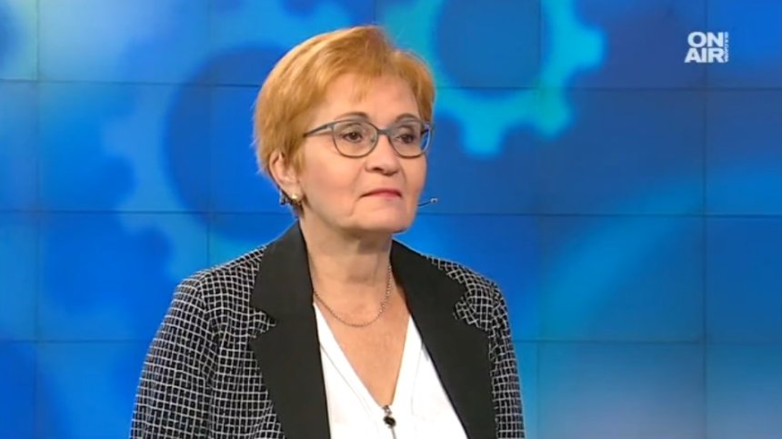 Българинът жалил политиците, докато напрежението не стигнело докрай