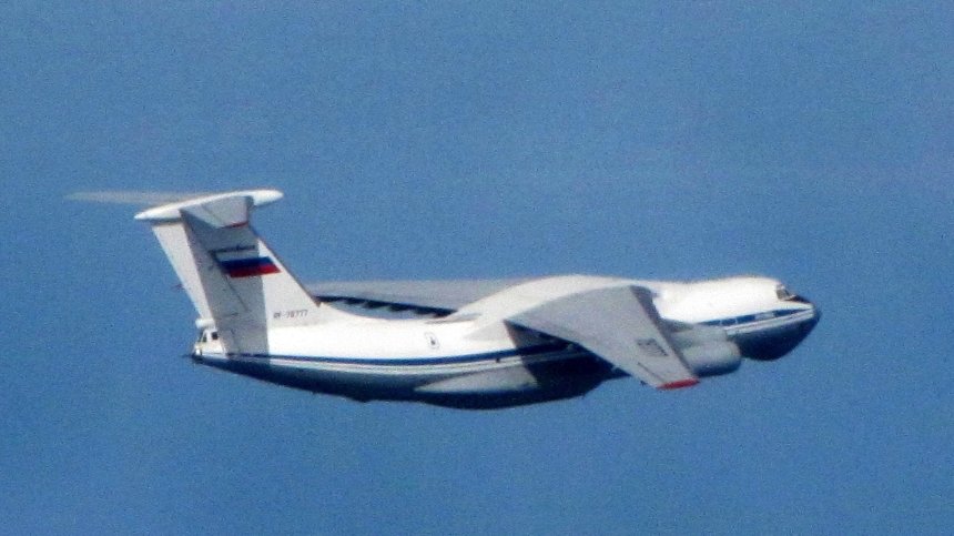 Разбилият се Ил-76 пренасял ракети за С-300?