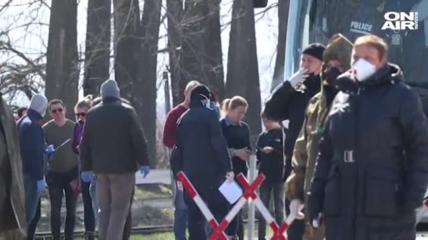 Бедстващите на изхода на Банско: Изкарахме кошмарна нощ, пуснете ни (Обновена)