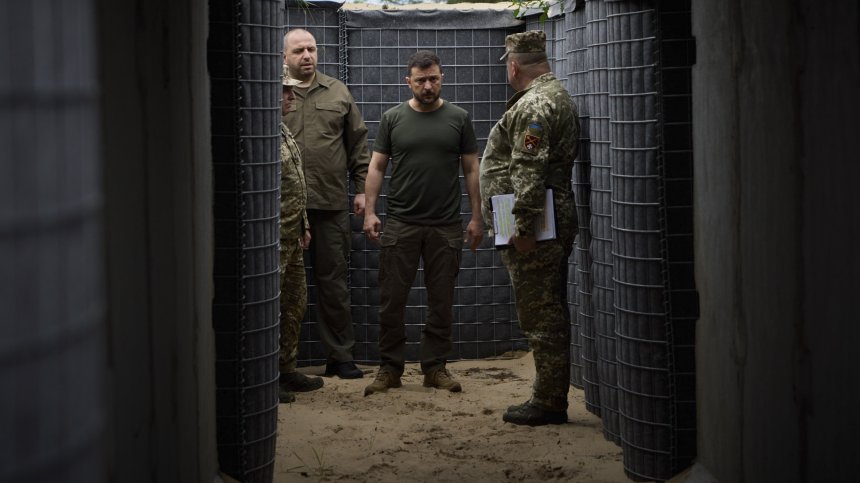 Русия атакува яростно Одеса, докато Украйна обещава да си върне Харковска област