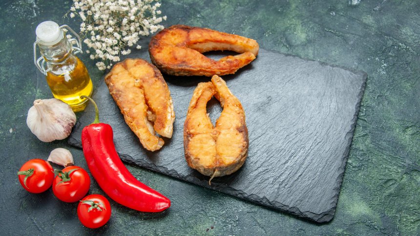 Рецепта за Никулден: Пържена скумрия с фин сос