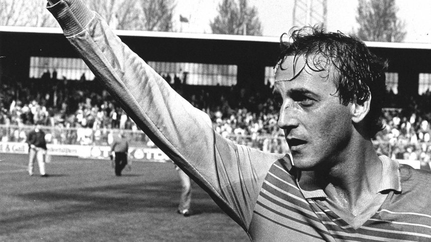 На 73 години си отиде футболната легенда Йохан Неескенс