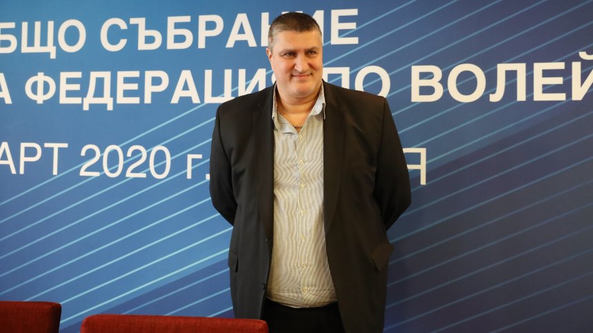 Любо Ганев с Ковид-19, oт РЗИ не го потърсили за контактните му