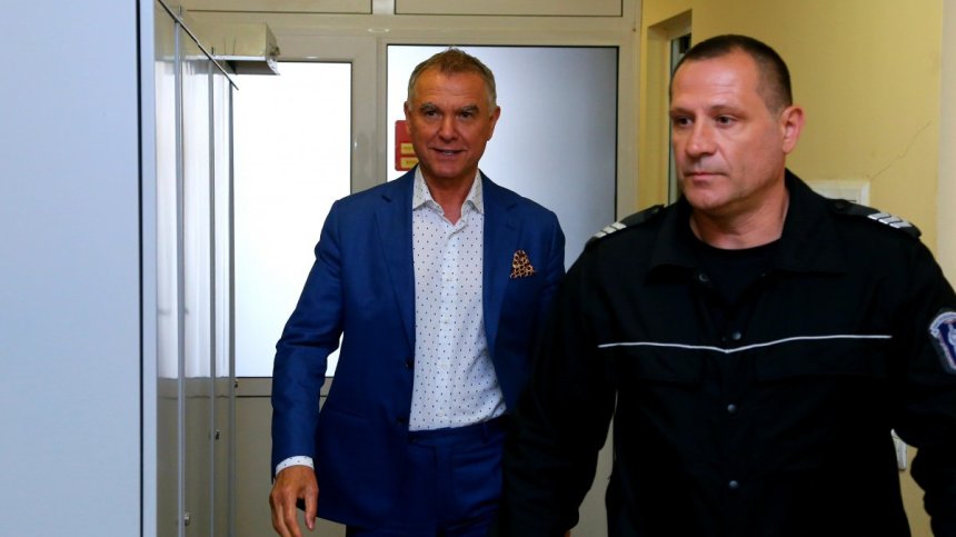Бизнесменът Атанас Бобоков остава в ареста