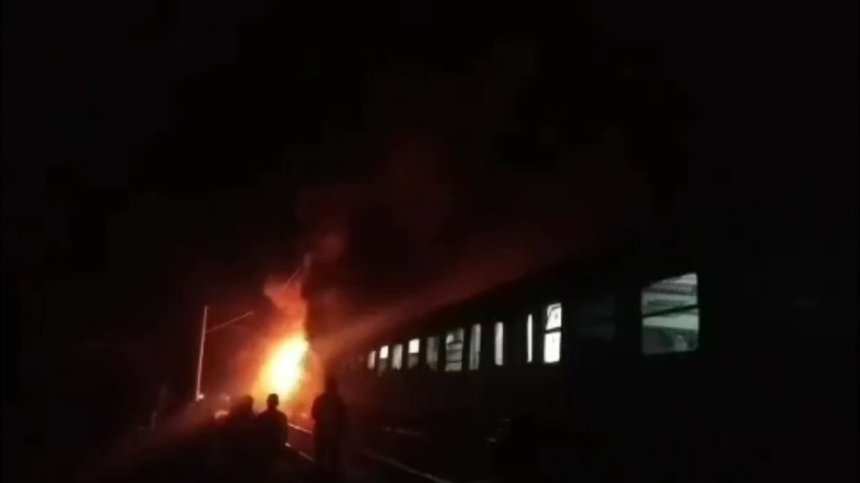 Пожар във влака София-Варна, пътниците са евакуирани навреме