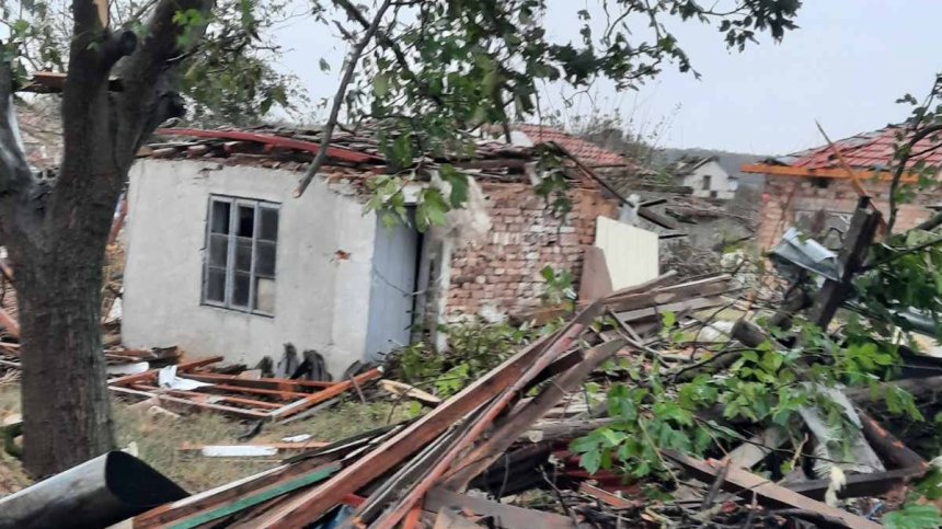 287 пострадали от опустошителната буря ще получат по 1 512 лв. до края на ноември