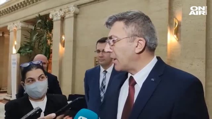Карадайъ не знаел името на кандидата на ДПС за президент