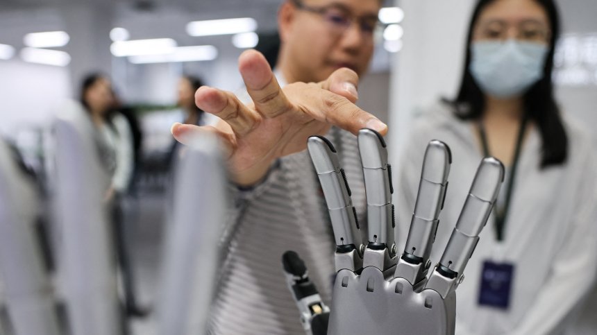Китай забрани уволненията заради AI