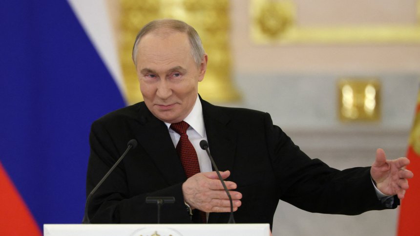 Путин: Дроновете ще изместят опасния труд и ще вдигнат заплатите в Русия