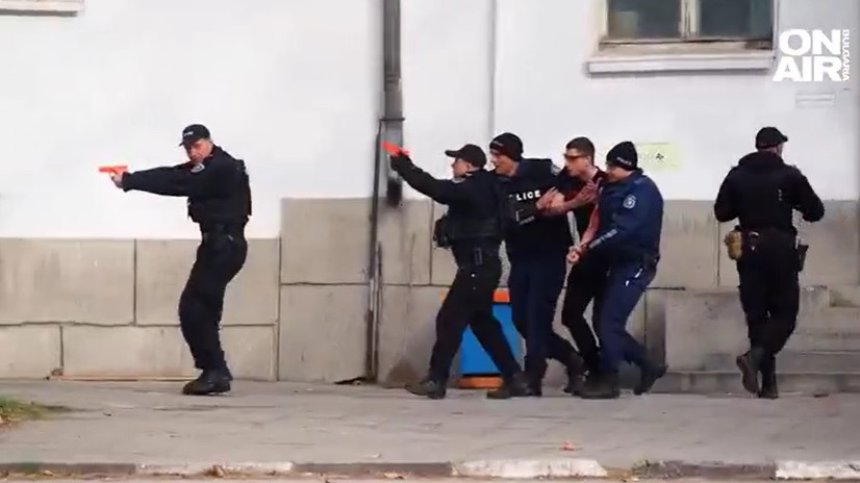 Стрелба и ранени хора: Антитерористично учение се проведе във Варна