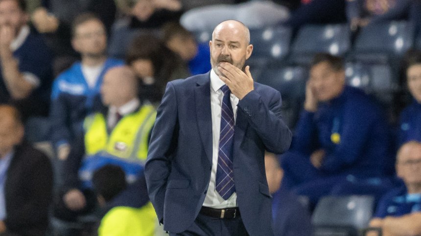 Стив Кларк след тежката загуба: Голямо разочарование, Шотландия може повече