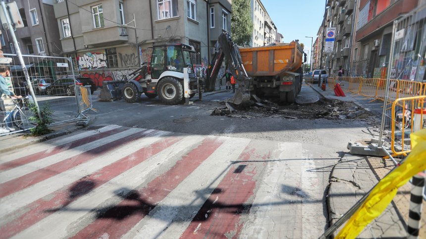 Затвориха за 3 седмици за ремонт смъртоносно кръстовище в София