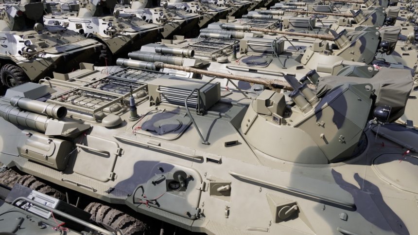 Руската групировка "Восток" се похвали с 50 унищожени вражески бронирани машини
