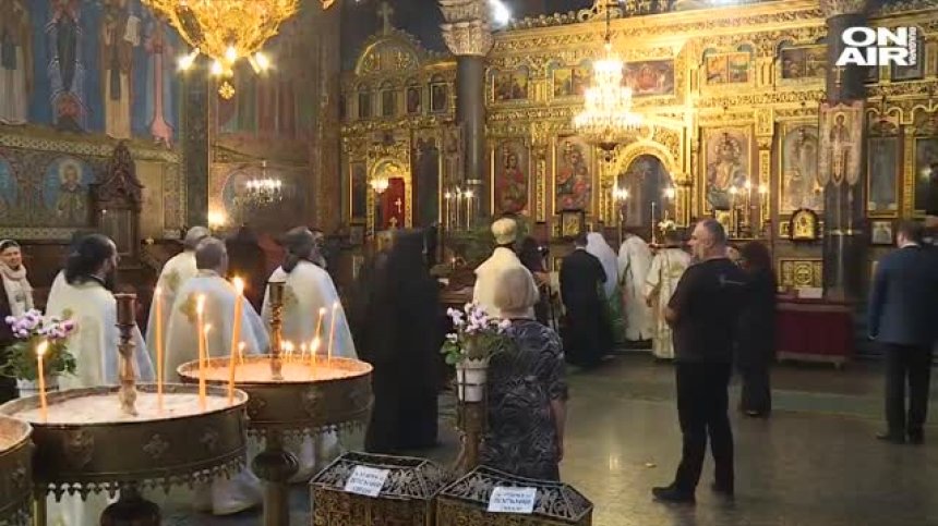 Втората голяма Задушница за годината
