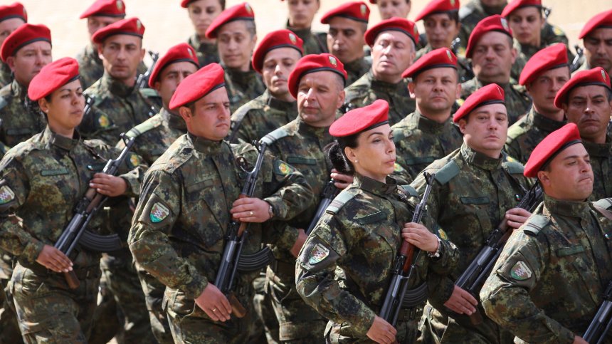 Военните окръжия в страната изпращат известия до запасняци