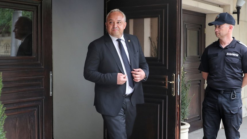 Демерджиев: Воюващите политици и магистрати да обяснят защо е убит Къро