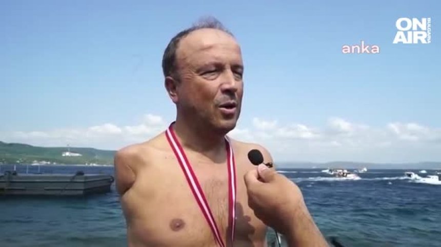 Кмет без ръце за трети път преплува Босфора
