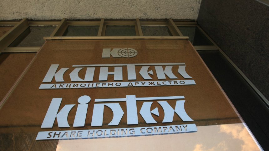 Нинова посети "Кинтекс", увериха я, че не работят по договори за Украйна и Русия