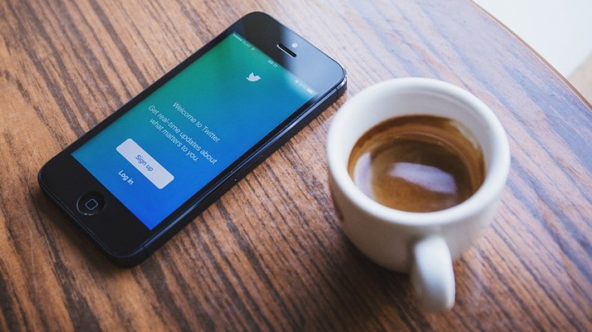 Twitter: Премахваме профили на потребители, твърдящи, че ваксините вредят