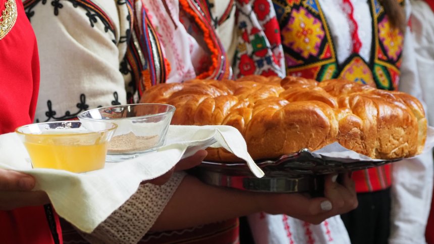 Домашна пита с мед за Благовещение (РЕЦЕПТА)