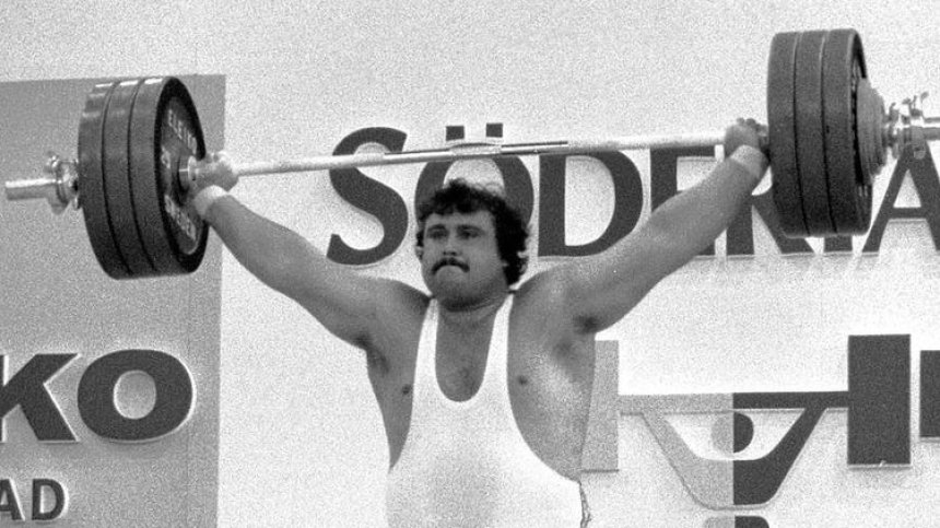 Щангистът Антонио Кръстев загина в катастрофа в САЩ