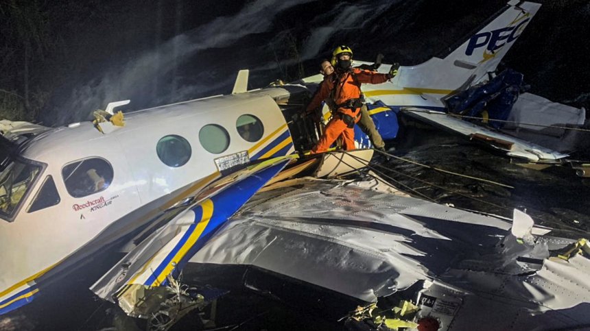 Бразилия обяви 3-дневен траур в памет на жертвите от самолетната катастрофа