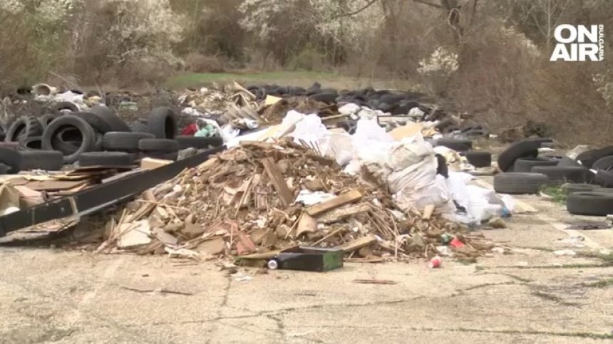 Великотърновският автополигон прилича на сметище, общината го пуска на търг