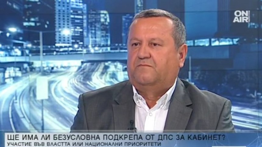 Адемов, ДПС: Никога не сме казвали, че ще подкрепим управляващото мнозинство