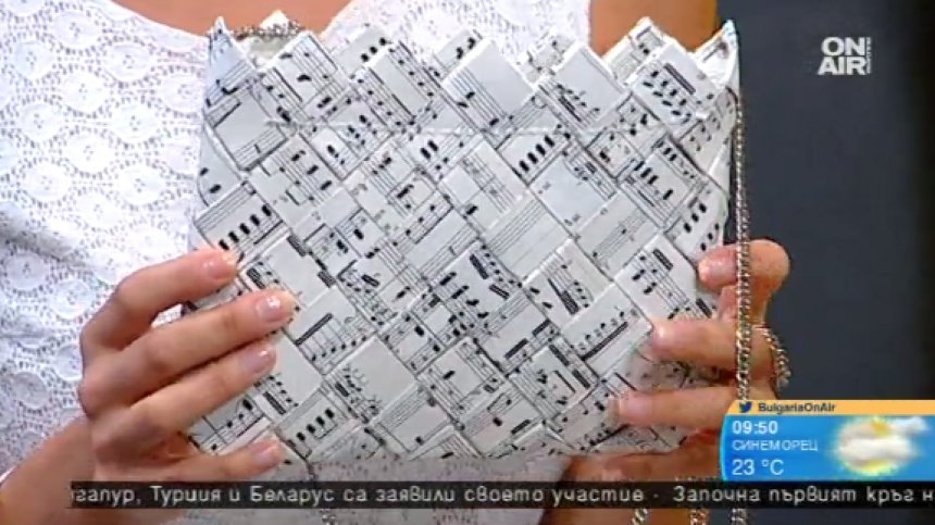 Българка изработва чанти от хартия
