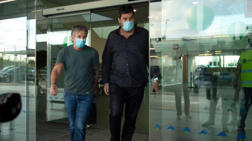 Бащата на Меси: Тръгва си от "Барса", не сме говорили със "Сити"