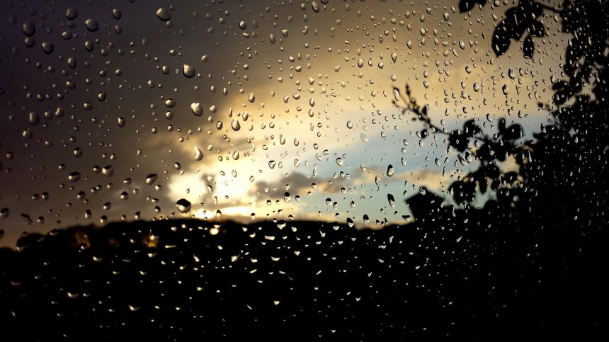 Очаква ни облачна неделя, вижте къде ще вали