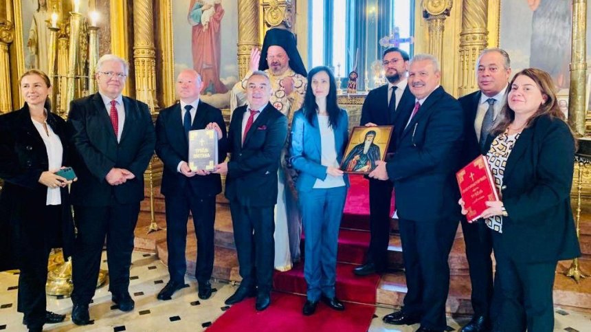 Габриел в Истанбул: Българската желязна църква "Св. Стефан" е символ на обединение