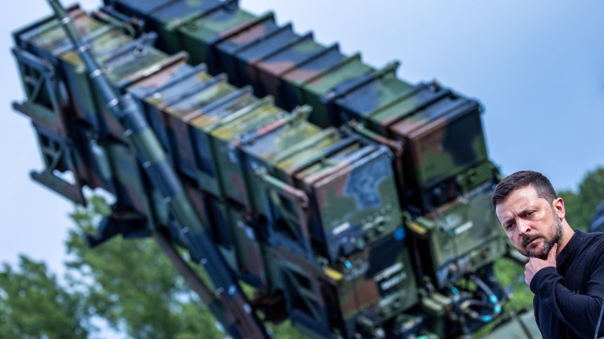 САЩ замразяват оръжейни сделки с Европа в името на "Америка първо"?