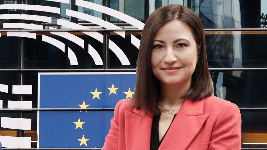 В ЕП изслушват кандидата за български еврокомисар Илиана Иванова