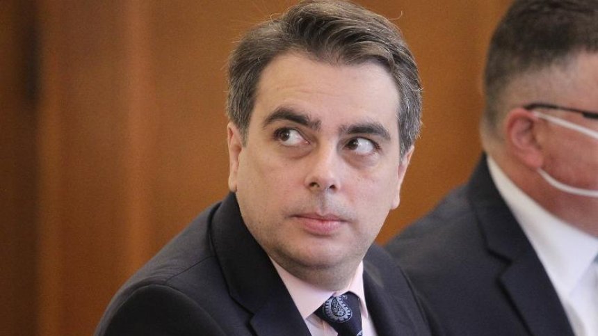 Депутатите изслушват Асен Василев за актуализацията на бюджета