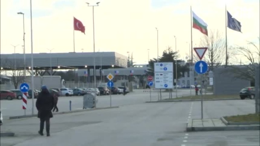 Свалиха забраната за влизане в България от Турция