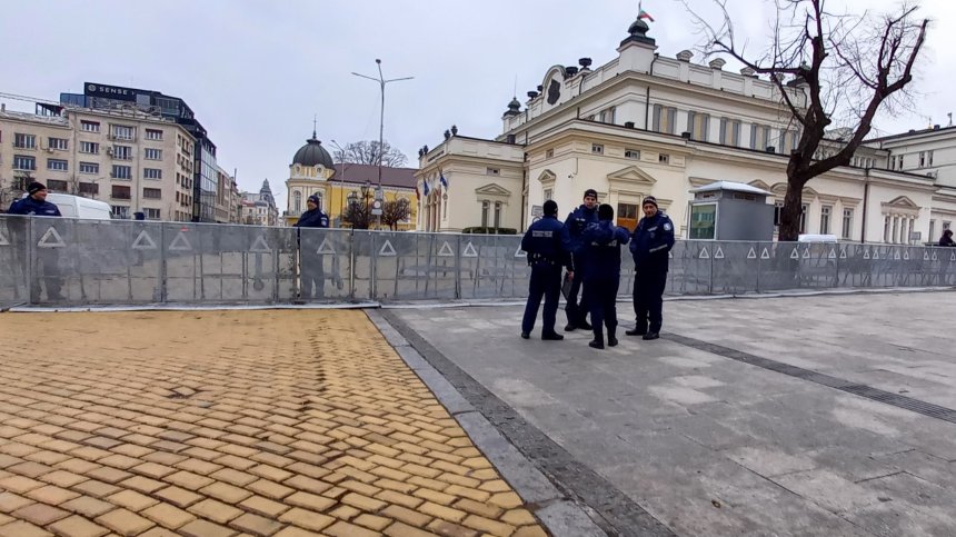 Полицията в готовност за протеста на "Възраждане"