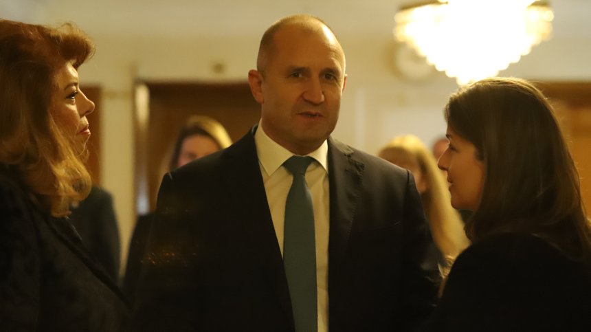 Радев отговори на Пендаровски: Разбирам болката му, поне 10 пъти съм го канил в България