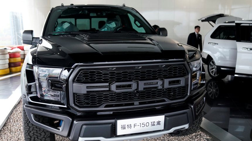 Тест за електрически пикап на Ford - изтегли десет вагона (Видео)