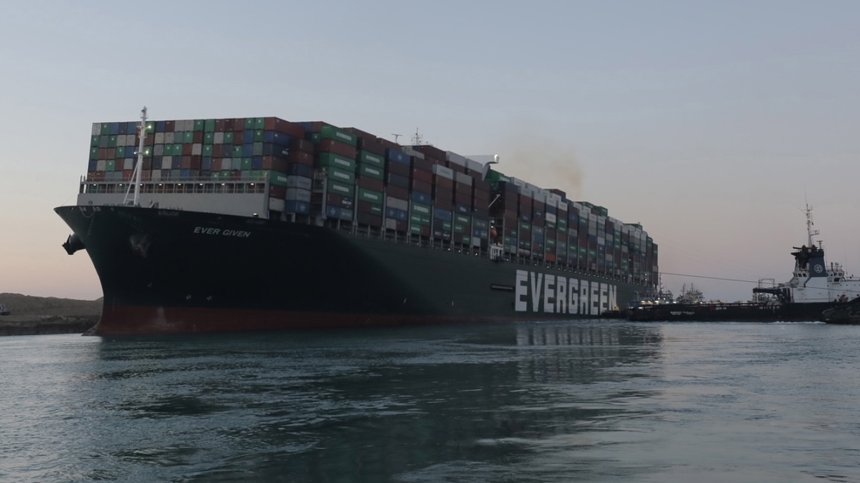 Освободиха "звяра", запушил Суецкия канал: 370 кораба чакат на опашка