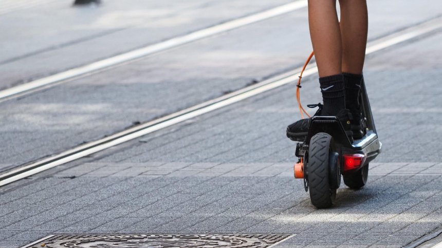 Дете е с опасност за живота след падане от тротинетка, негов роднина нападна лекар