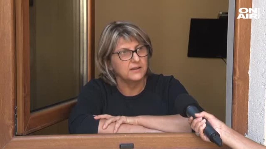 Под карантина с отрицателен тест? Грешка в системата оставя учител и съпругата му вкъщи