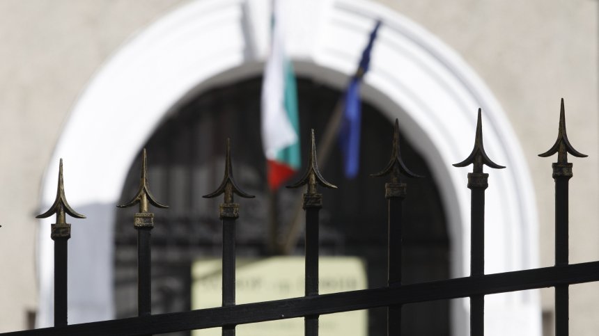 Екшън зад решетките: Затворник нападна надзирател във Варна