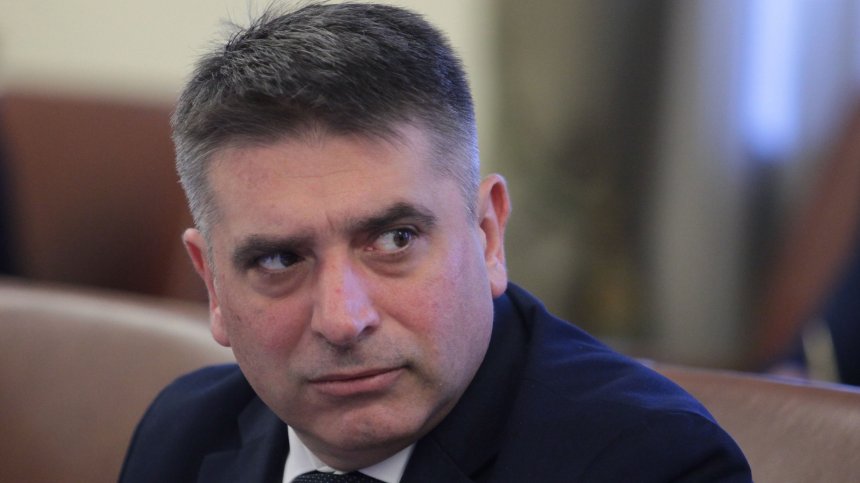 Кирилов: Разчитаме на дипломатически канали за връщането на Божков