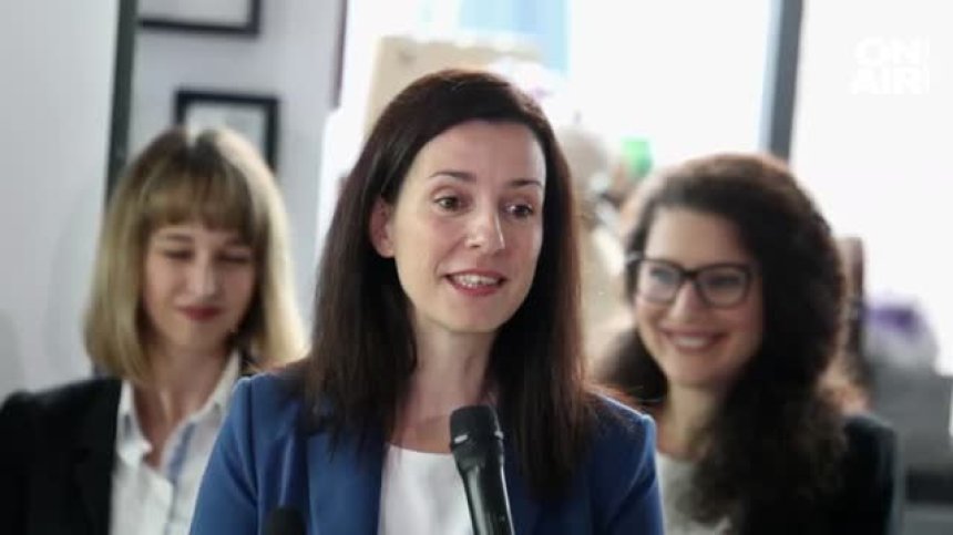 Яна Балникова също излиза от листите на "Продължаваме промяната"