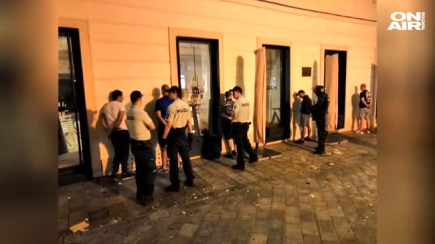 Освободиха феновете на "Левски" от ареста в Братислава